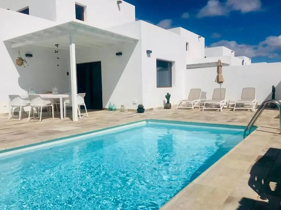 Fashion Villa Iriome بلايا بلانكا