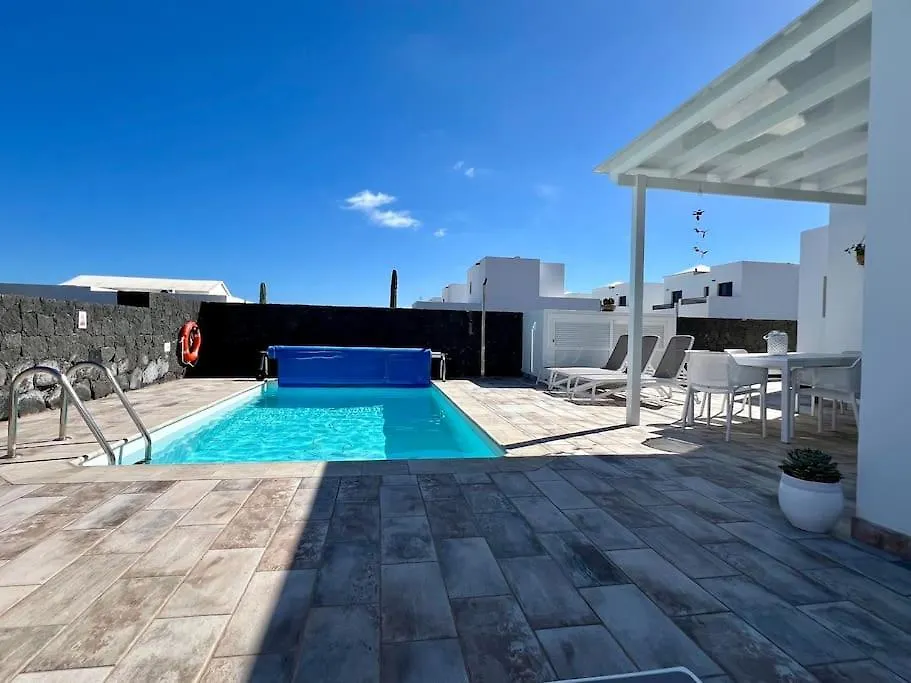 Fashion Villa Iriome بلايا بلانكا